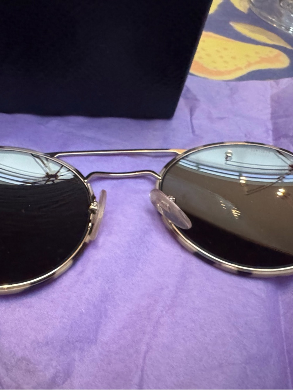 Prada Womens Round Metal Sunglasses in Gold with mirrored Lenses - Picture 4 of 9